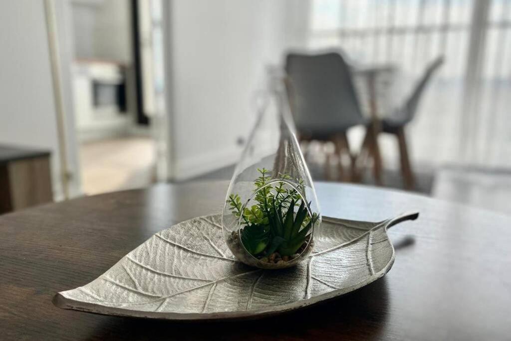 Grand F2 de 47m² au 15ème étage dans une résidence très calme Rouen Esterno foto